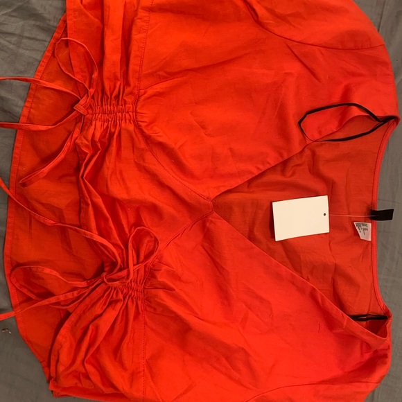 NWT long sleeved crop top! - Picture 2 of 3